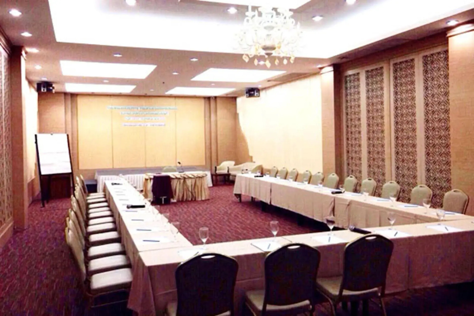 The Cha-am Methavalai Hotel