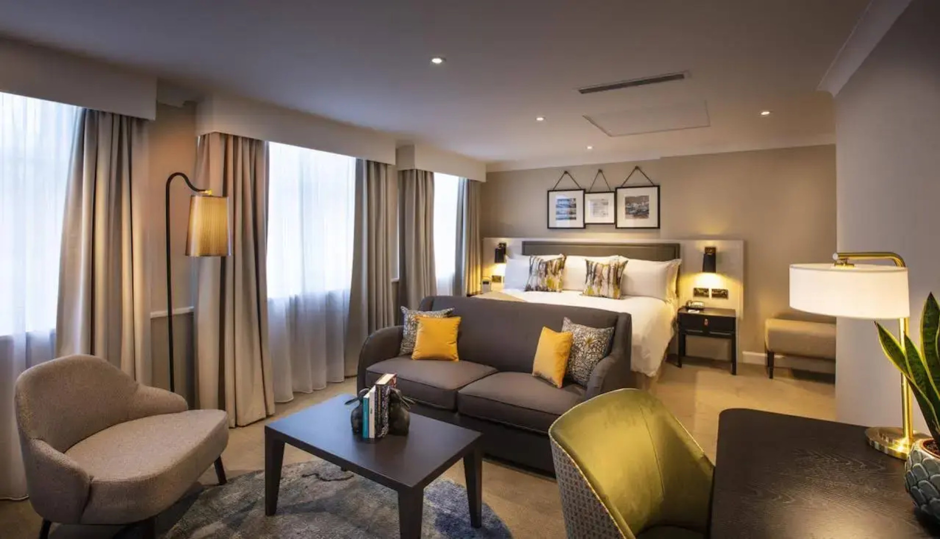 Отель The Clermont London, Victoria