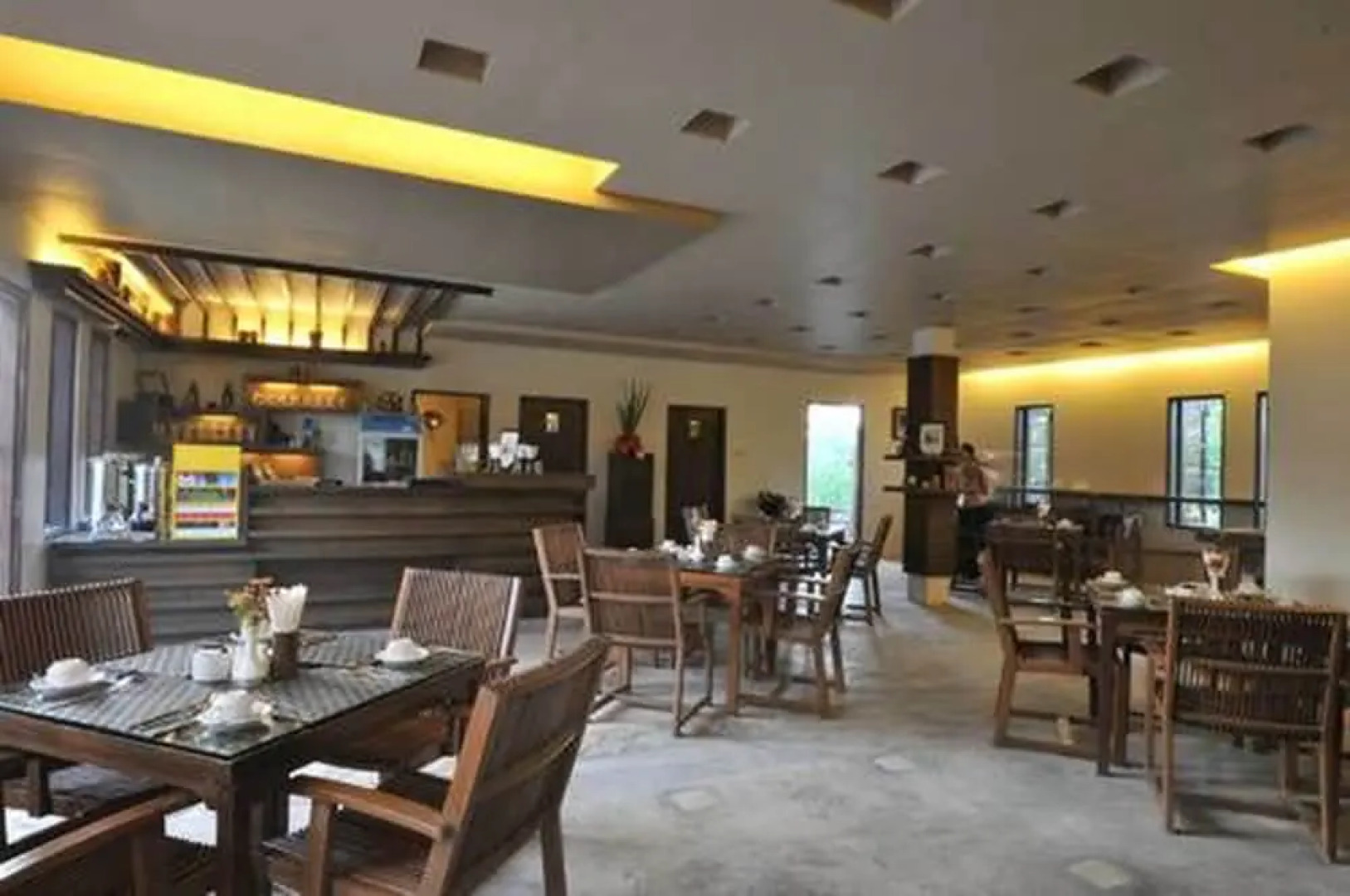 Sunny Paradise Resort