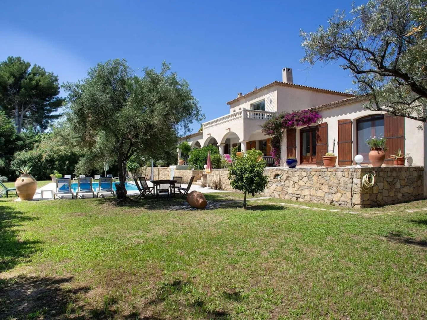 Premium Villa in Ollioules with Swimming Pool