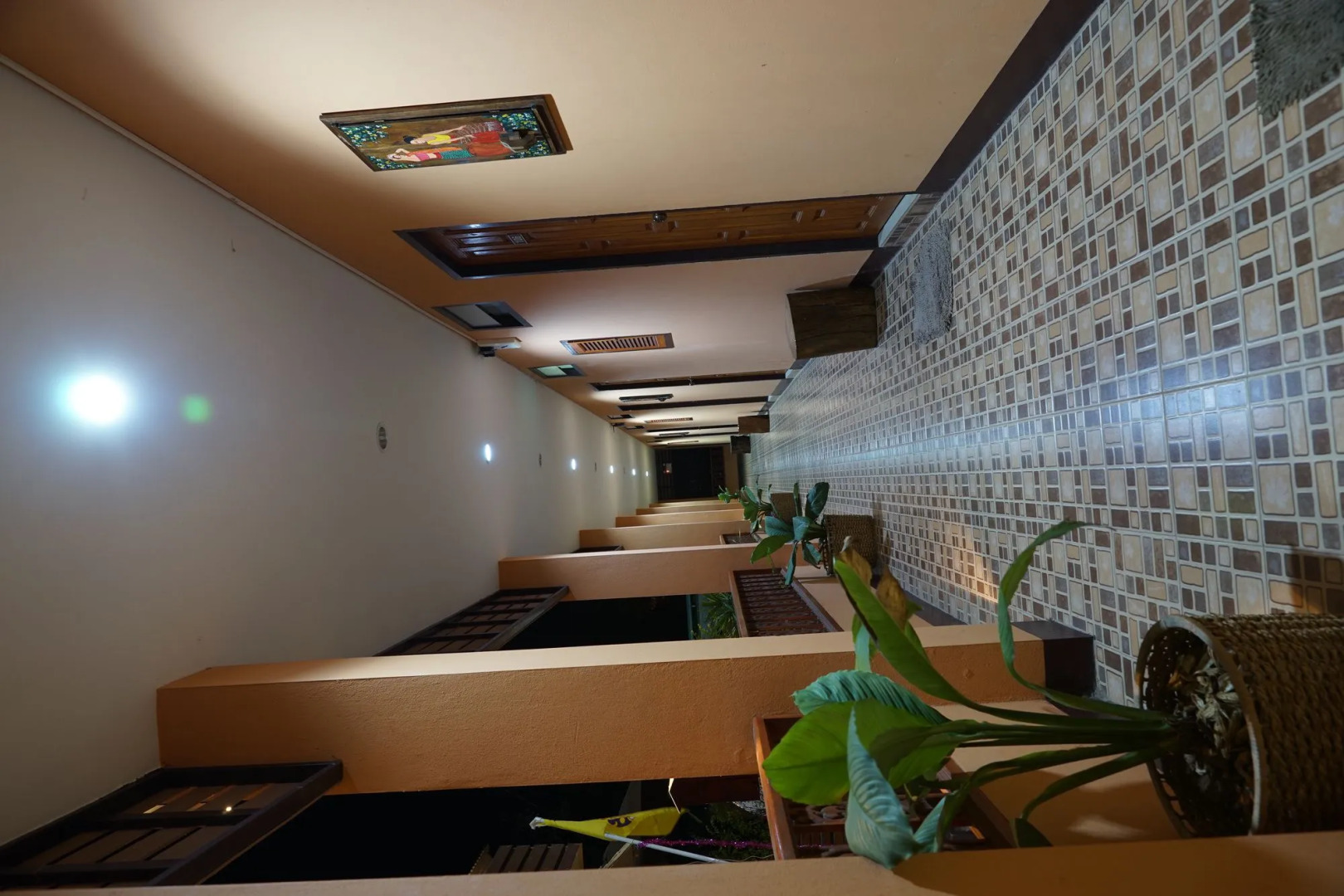 Banlanna Services Apartment