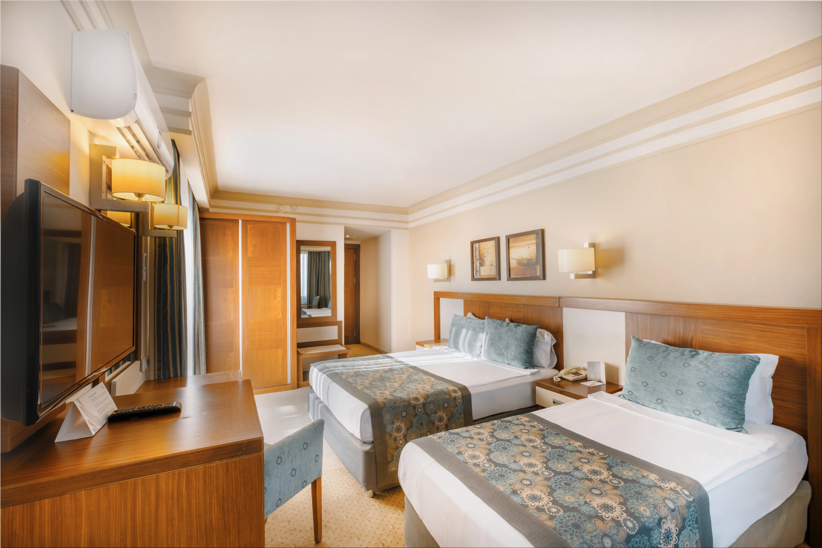 Villa Side Hotel