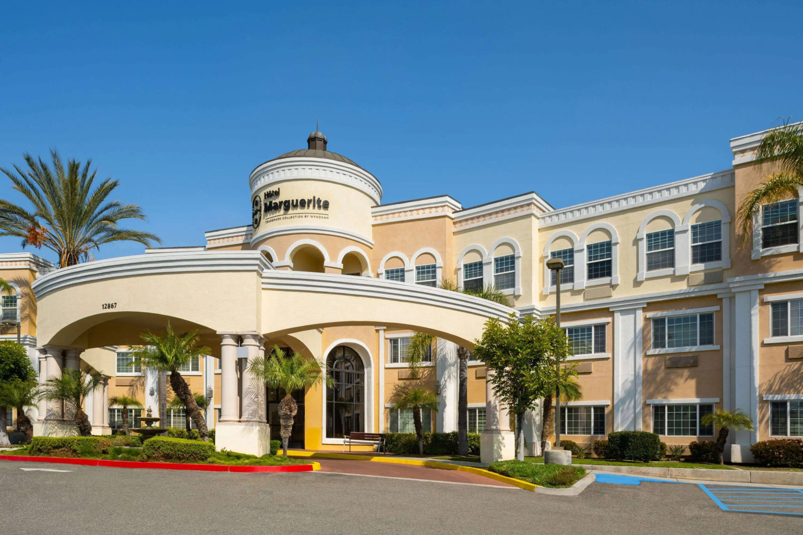 Hotel Marguerite Anaheim/Garden Grove, Trademark Collection by Wyndham