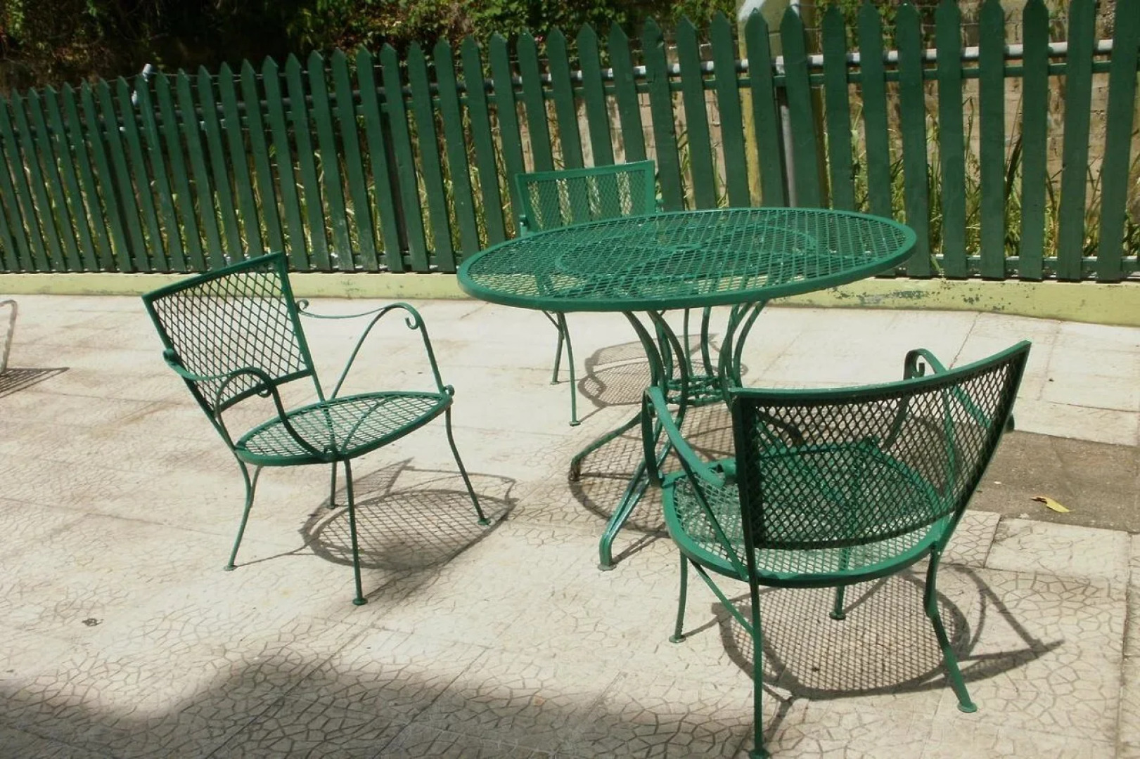 Pineapple Court Hotel