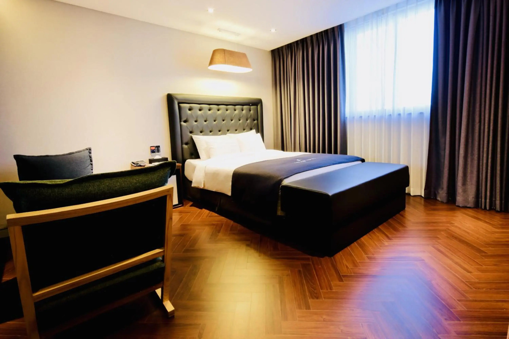 Golden Business Hotel