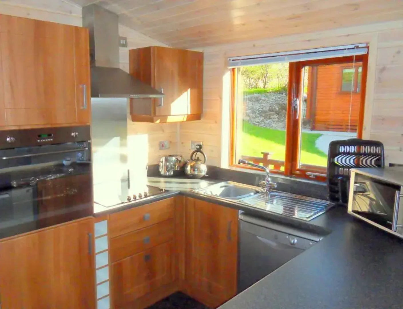 Woodlands Hotel & Pine Lodges