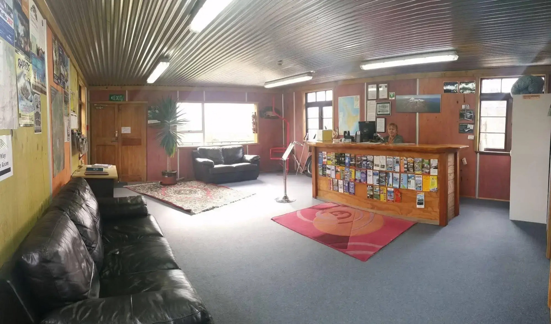 The Crossing Backpackers