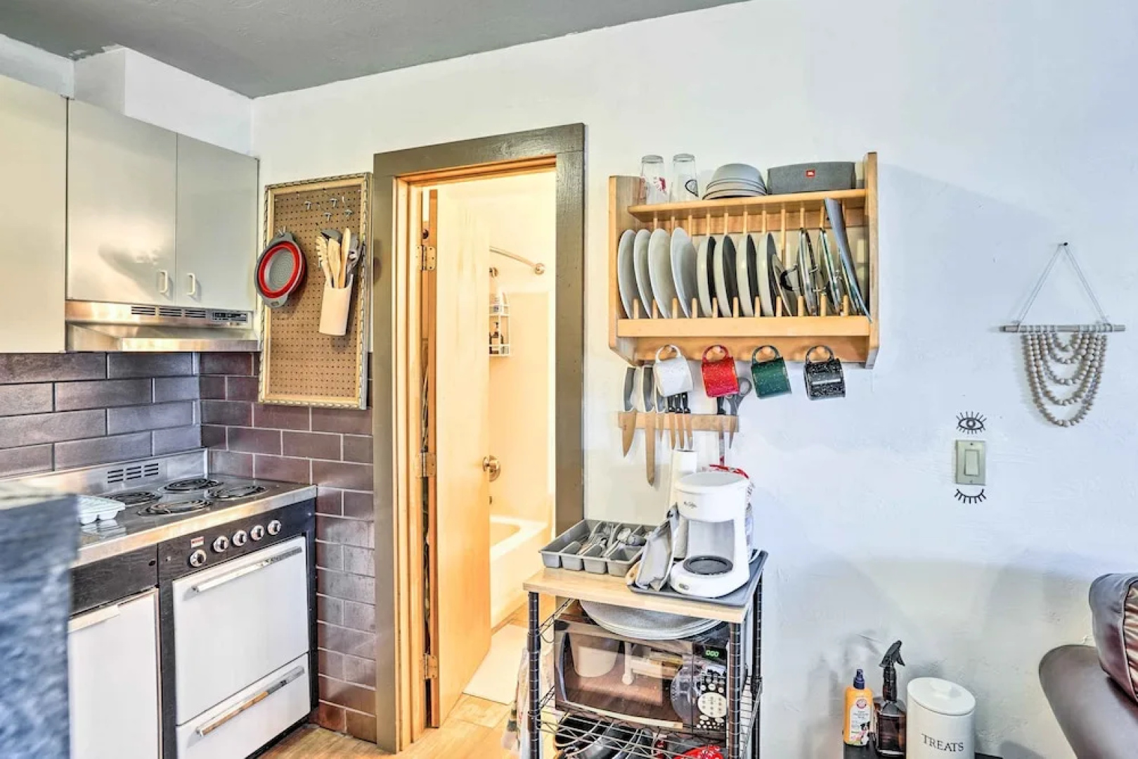First-floor Hunter Condo < 1 Mi to Slopes!