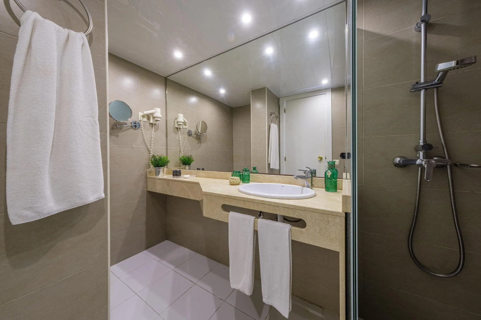 Apartamentos Estival Park