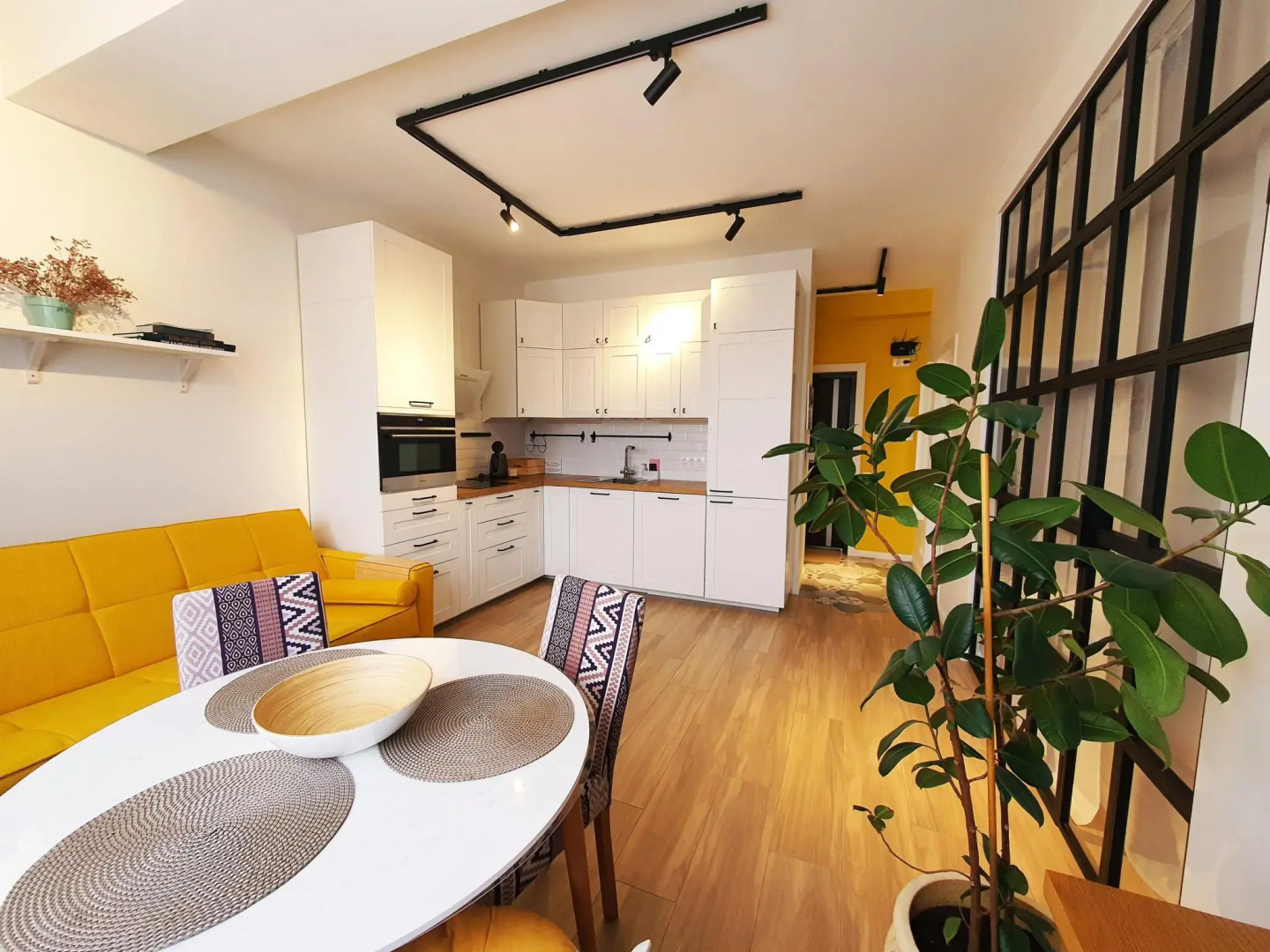 Апартаменты Жить в Горах на улице Турчинского 85