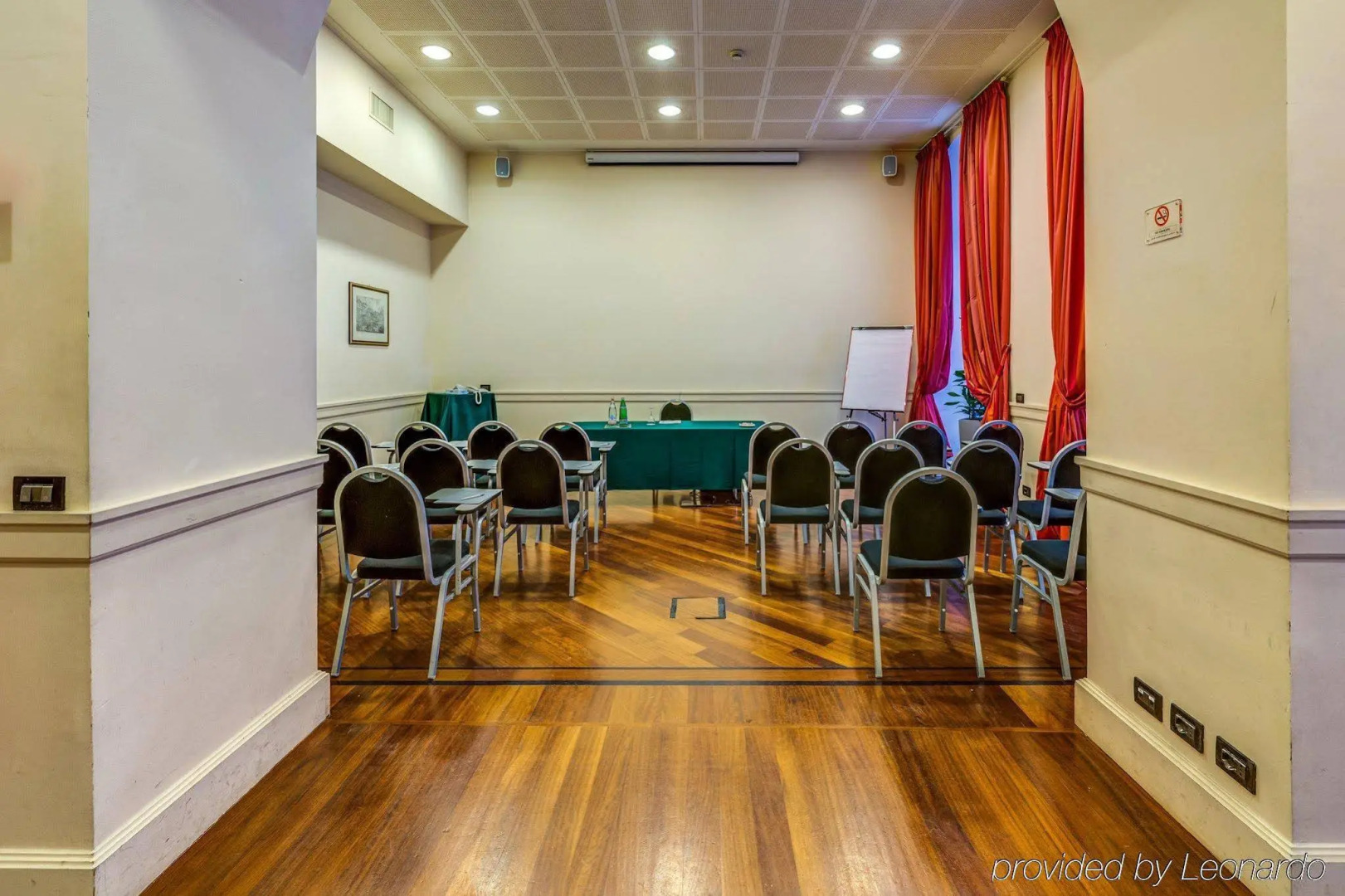 Hostel Generator Rome