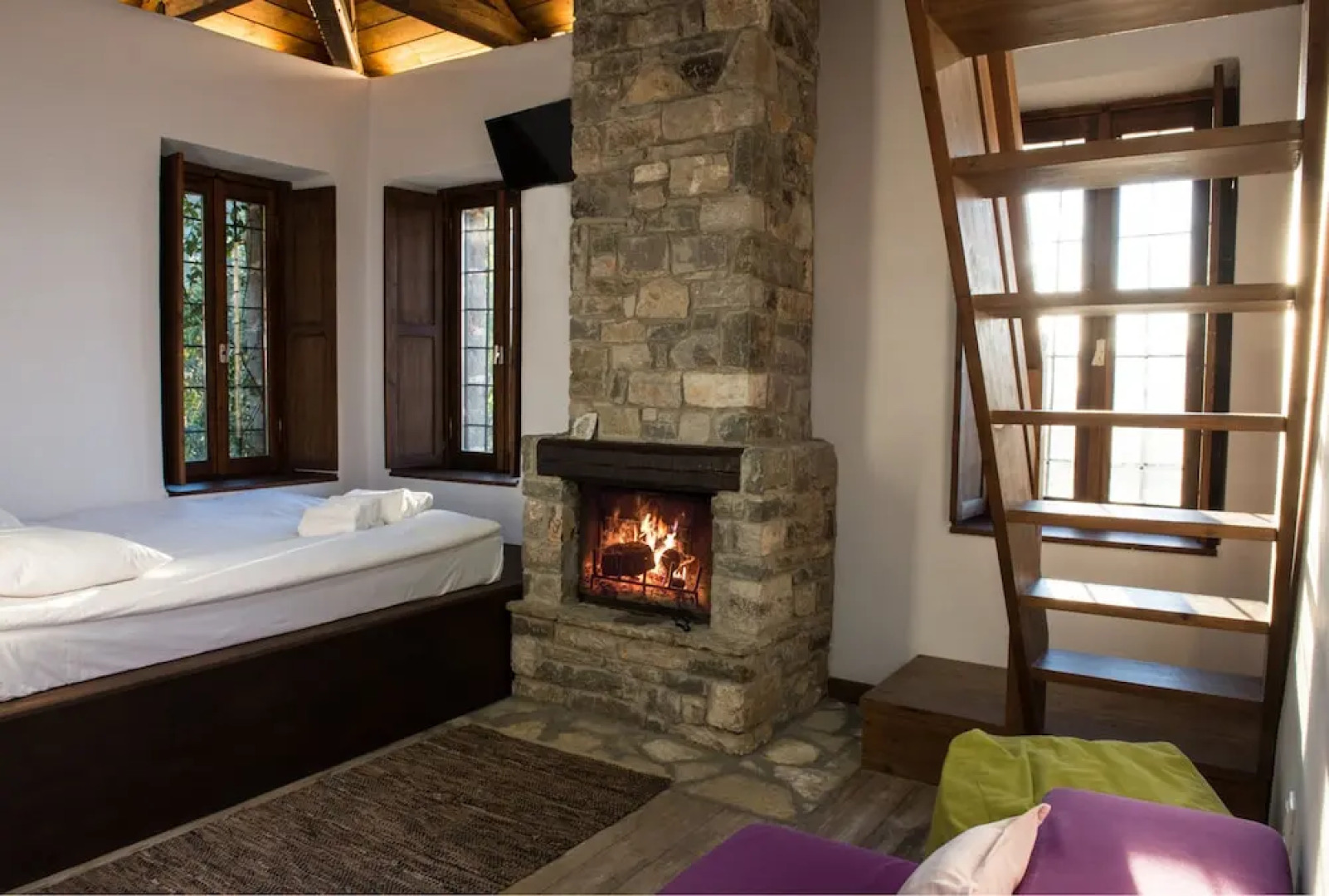 Snowpeak Chalet Archontiko-Master Suite