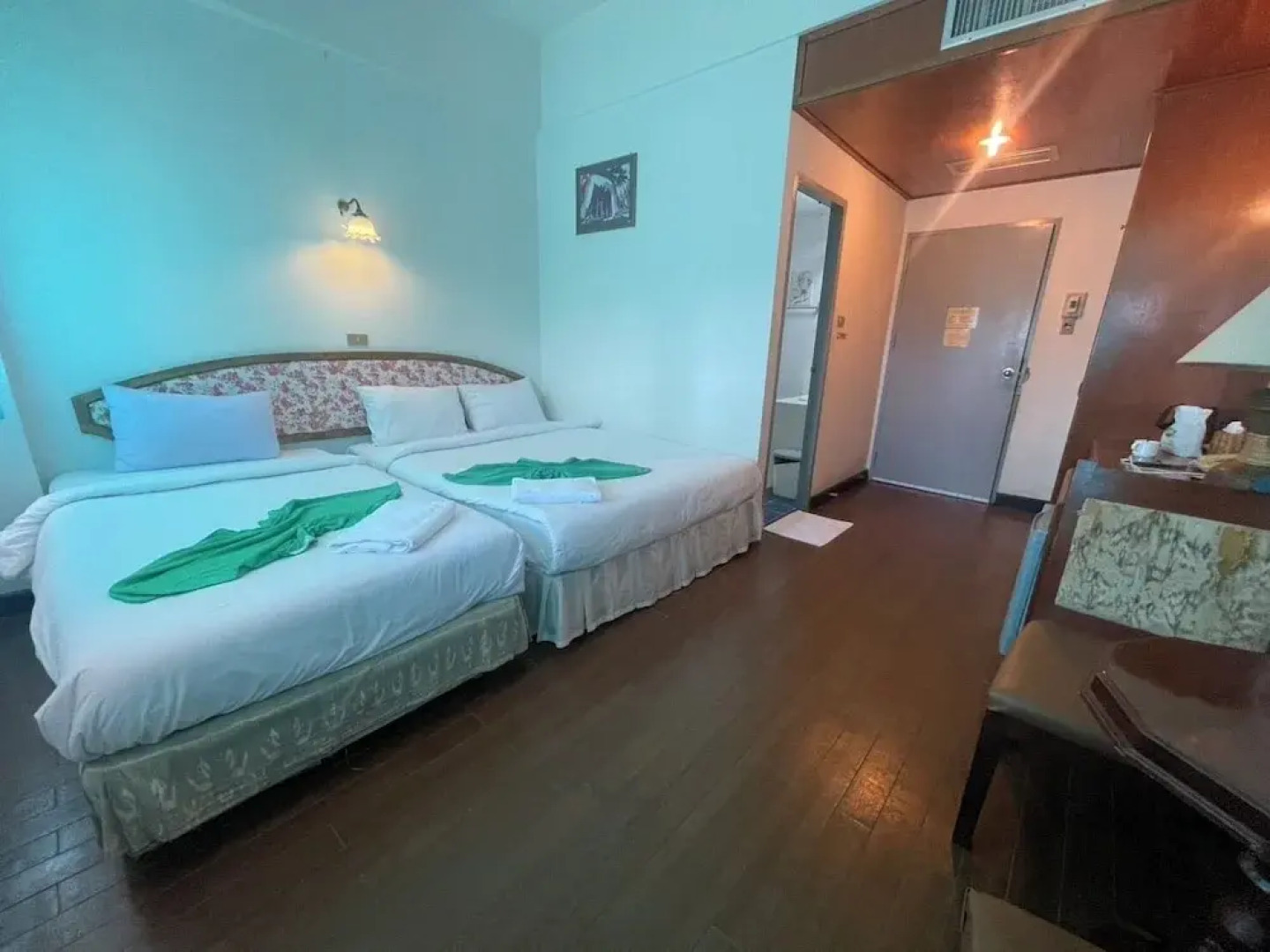 Royal Jommanee Hotel