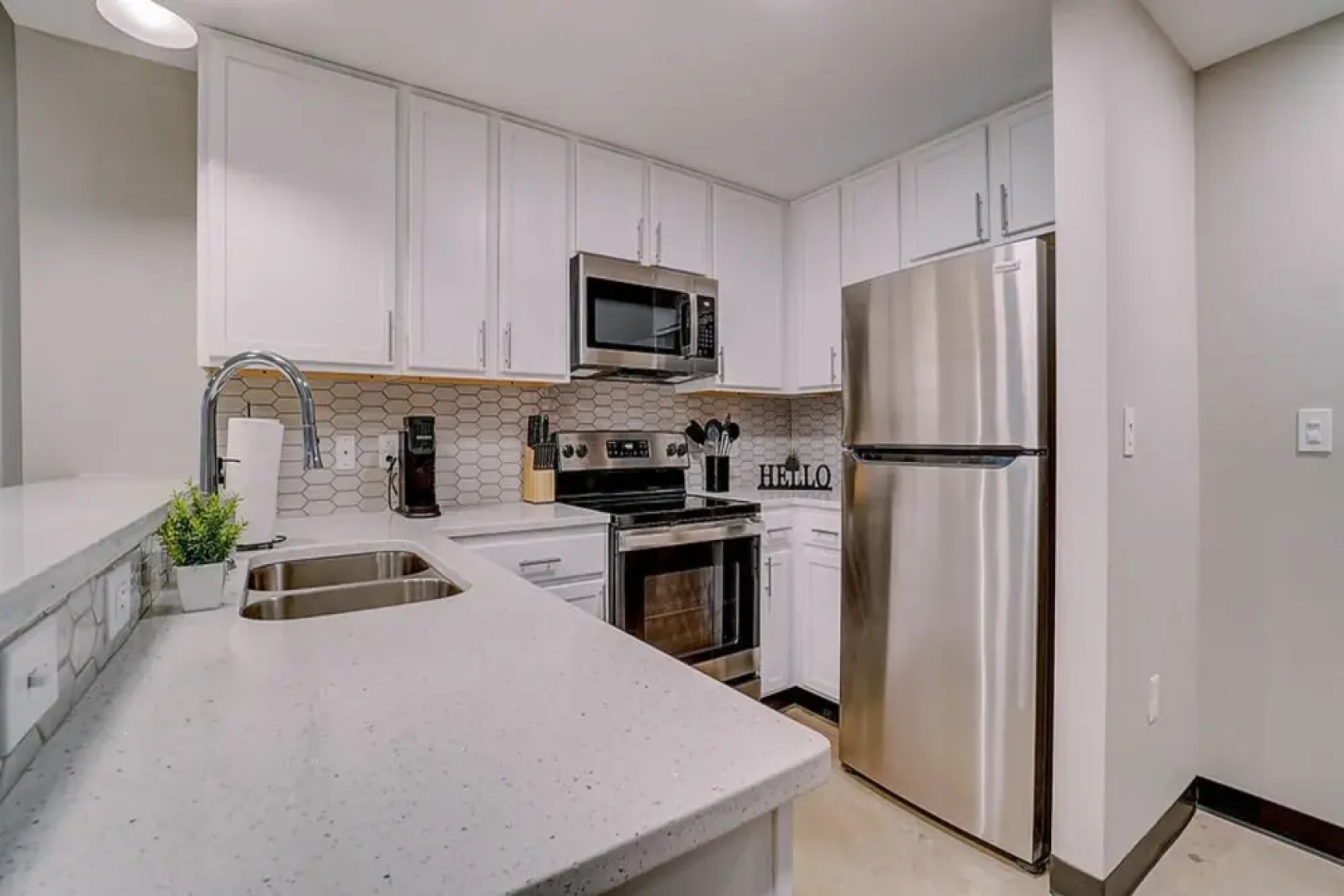 FRONTDESK Tower on Tenth Apts Birmingham