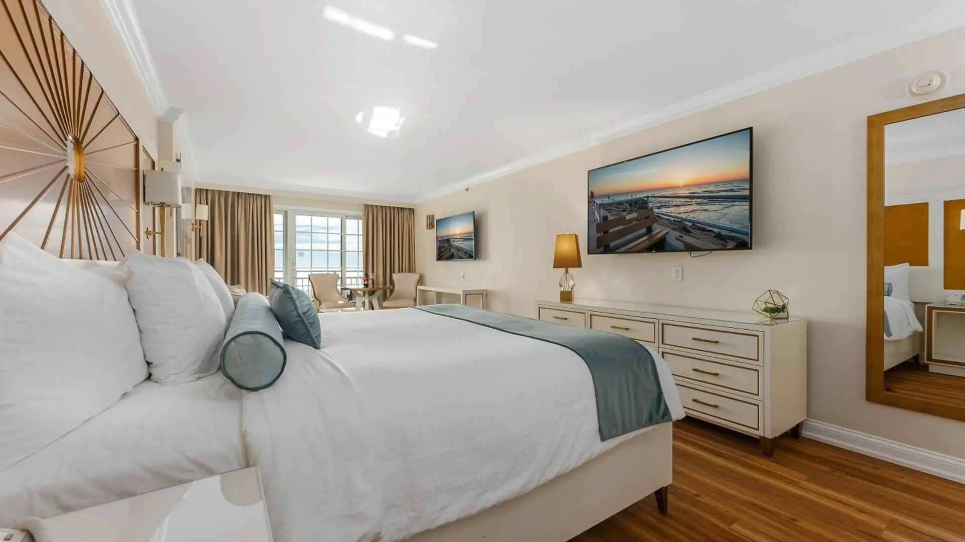 La Mer Beachfront Resort