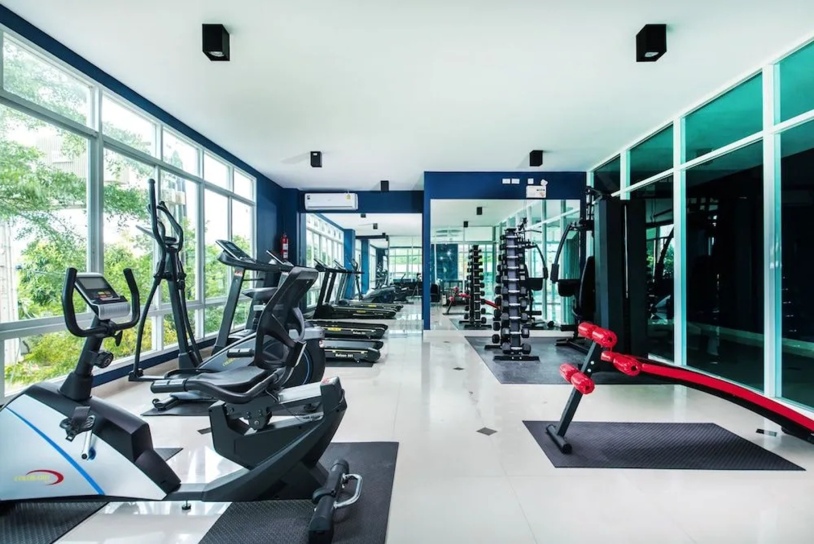 Grand Holiday Residence