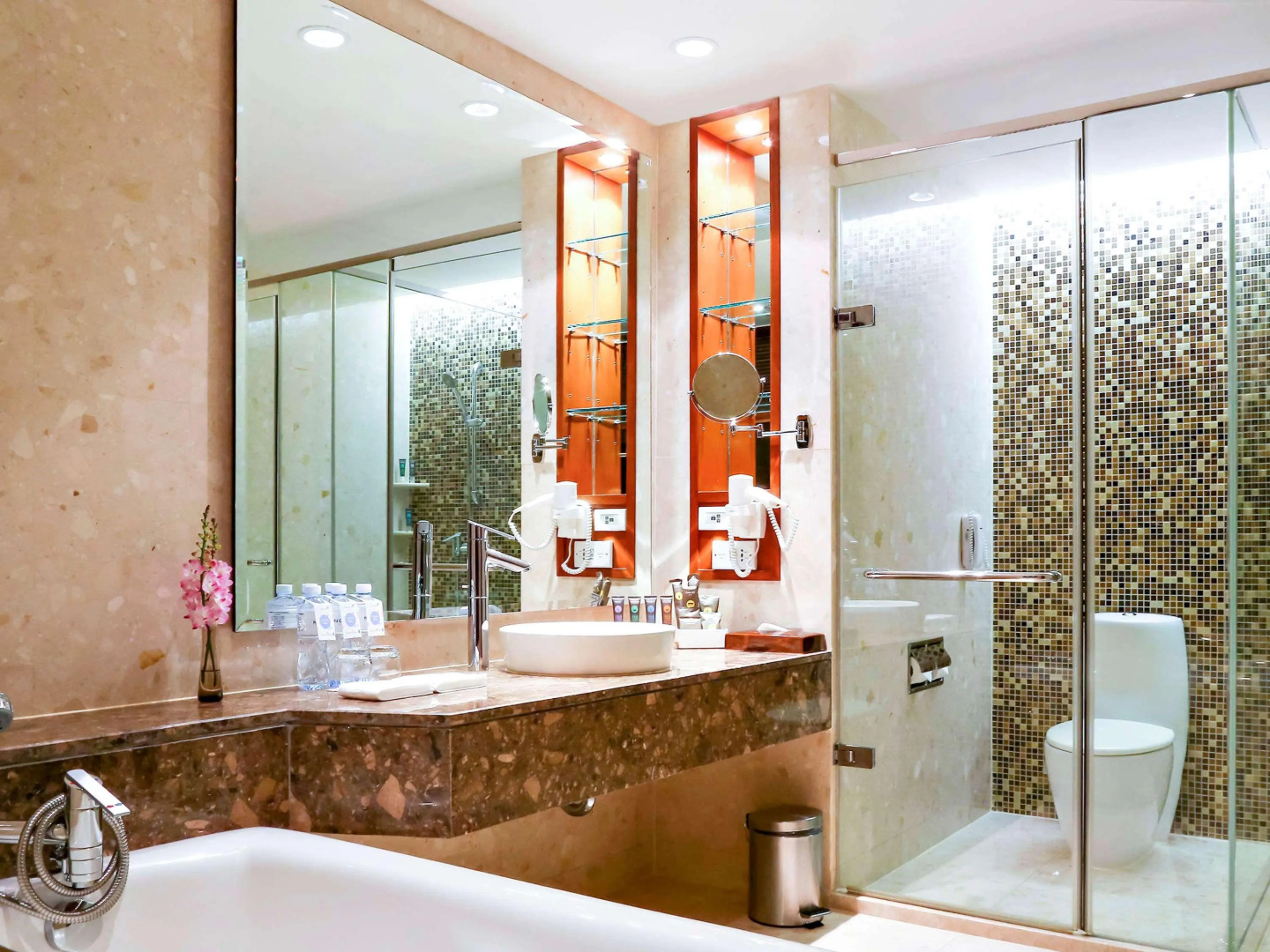 Отель Hyatt Regency Bangkok Suvarnabhumi Airport