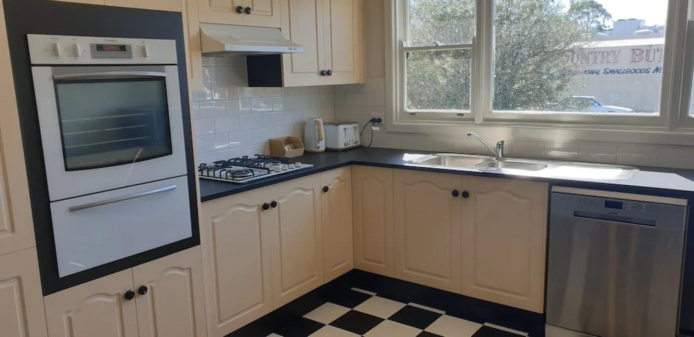 Port Life Beach House