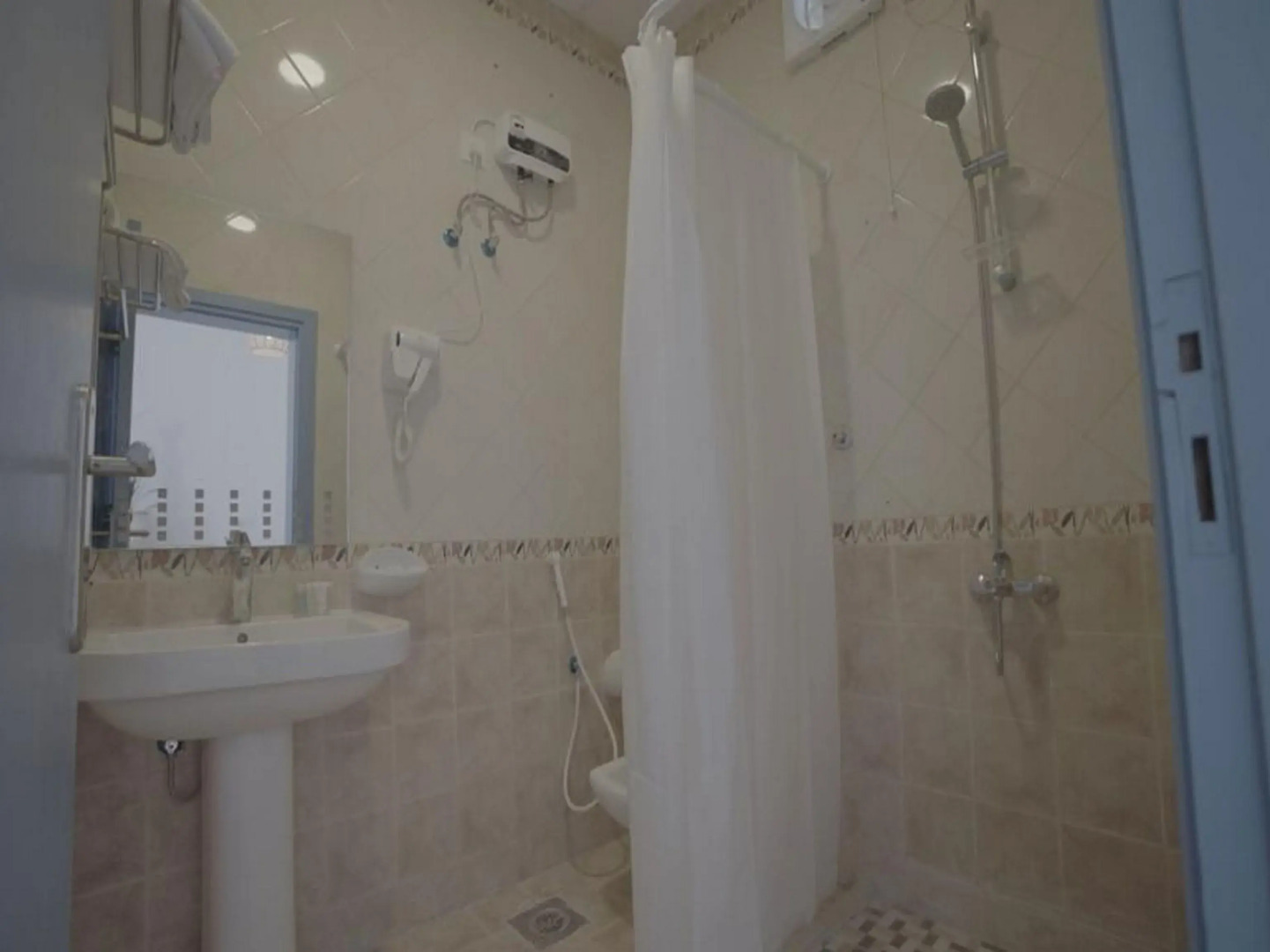 OYO 242 Al Ahlam Resort Al Leith