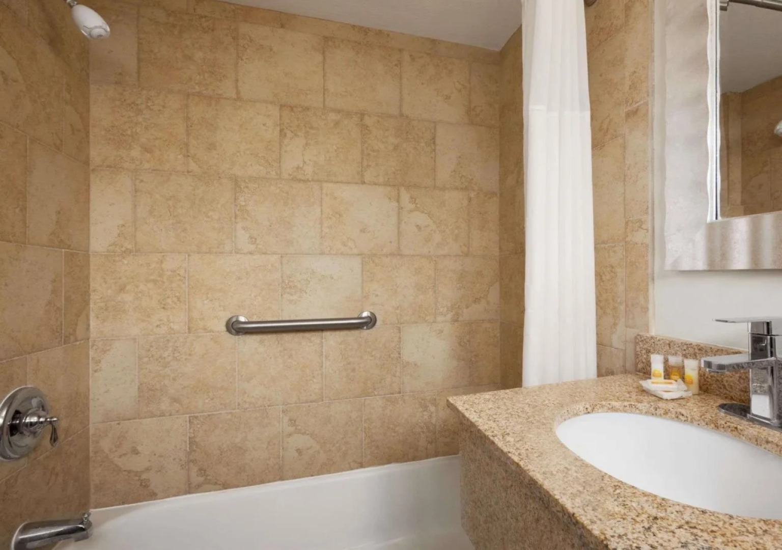 Days Inn by Wyndham West Yarmouth/Hyannis Cape Cod Area