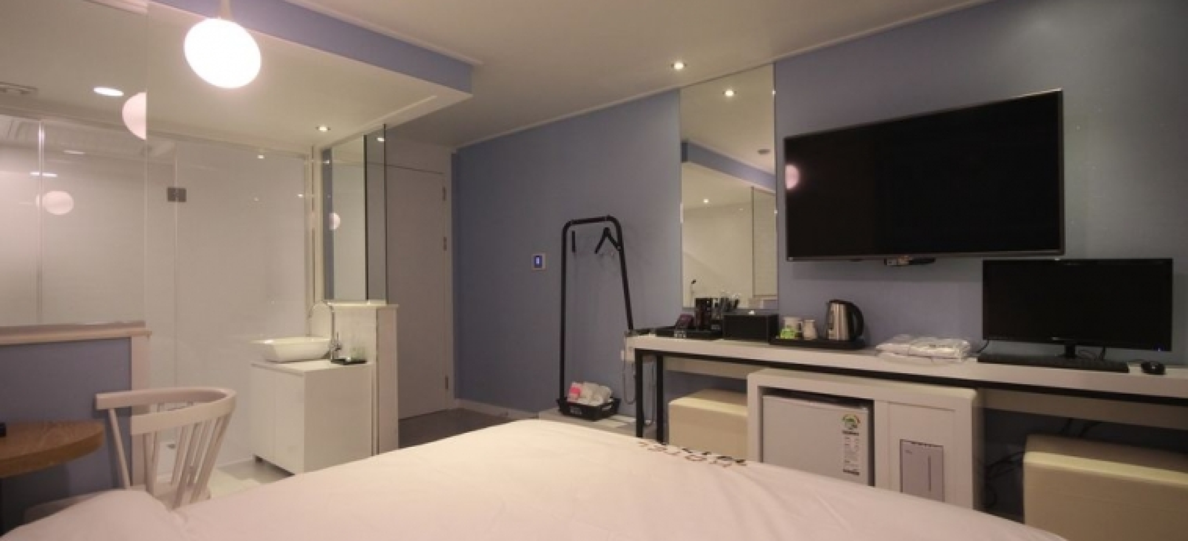 Box Hotel