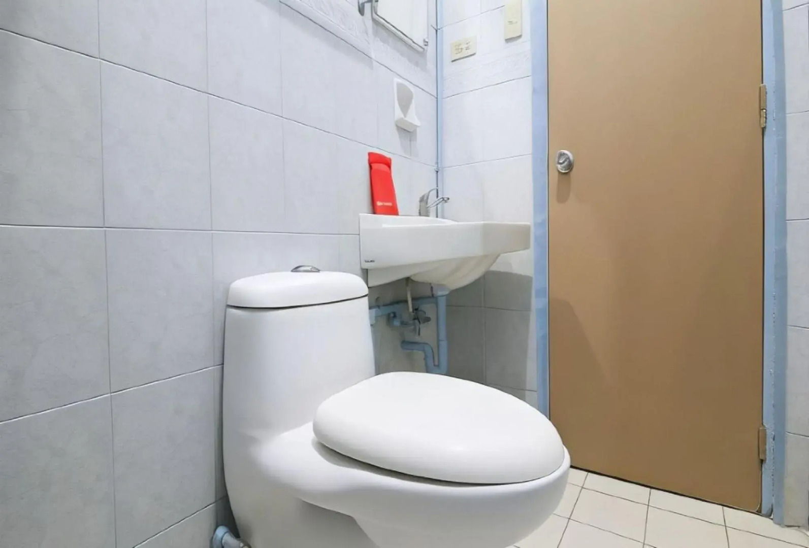 RedDoorz @ Bankal Lapulapu