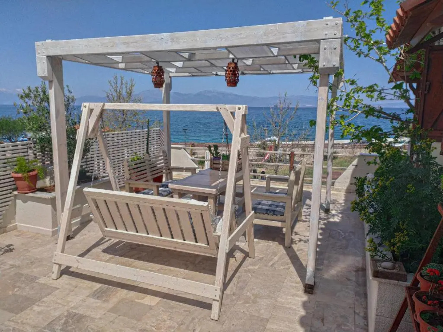 Sea View Roof Garden Apartment