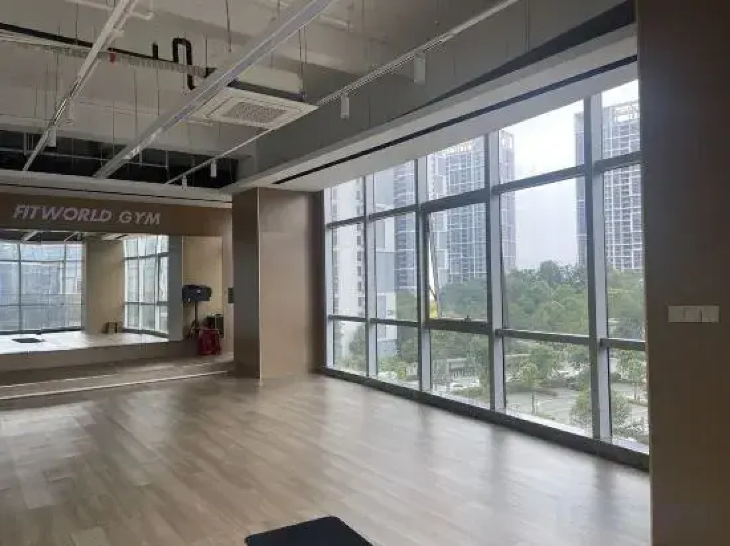 Yongkang World Trade International Hotel