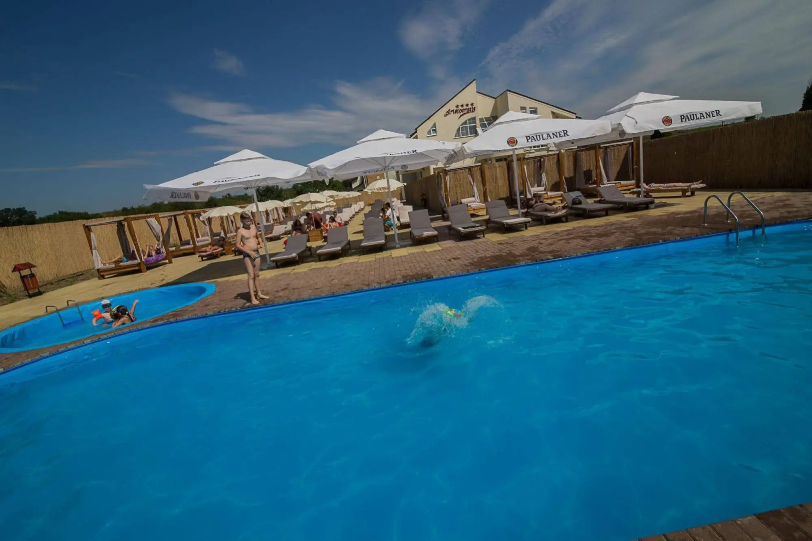 Armonia by Aristocratis