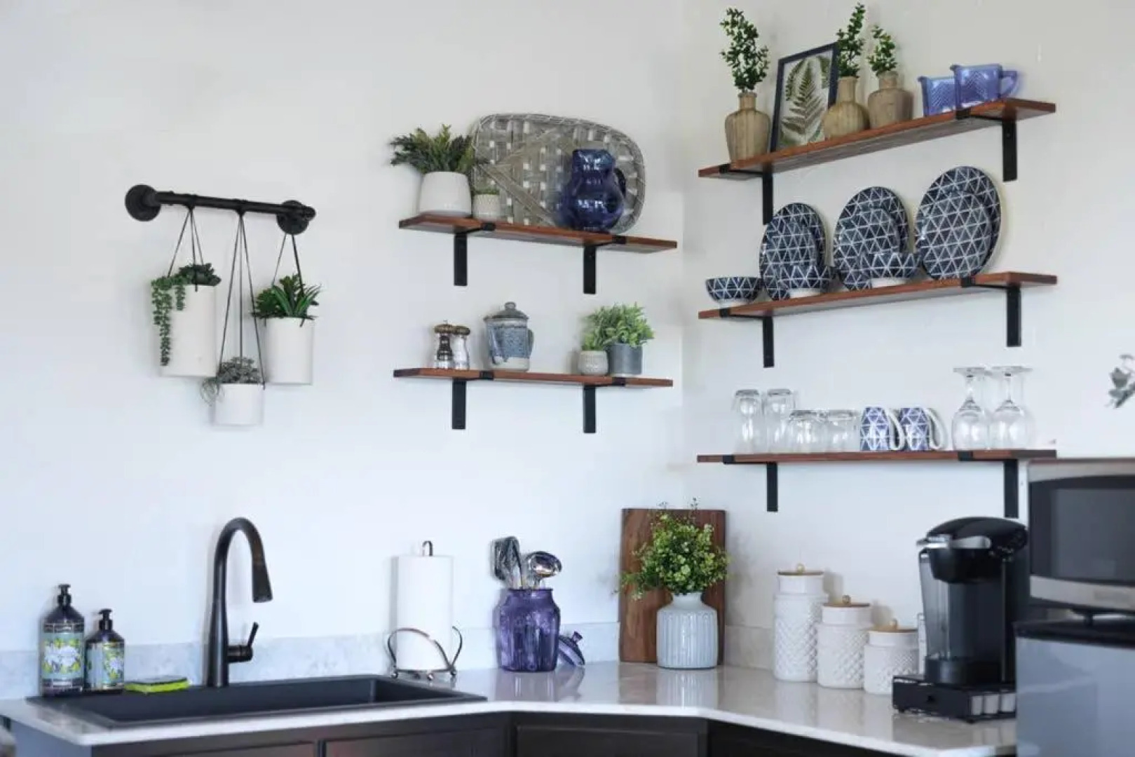 Little Dutch Cabin #1 - 12 min to Magnolia-Baylor