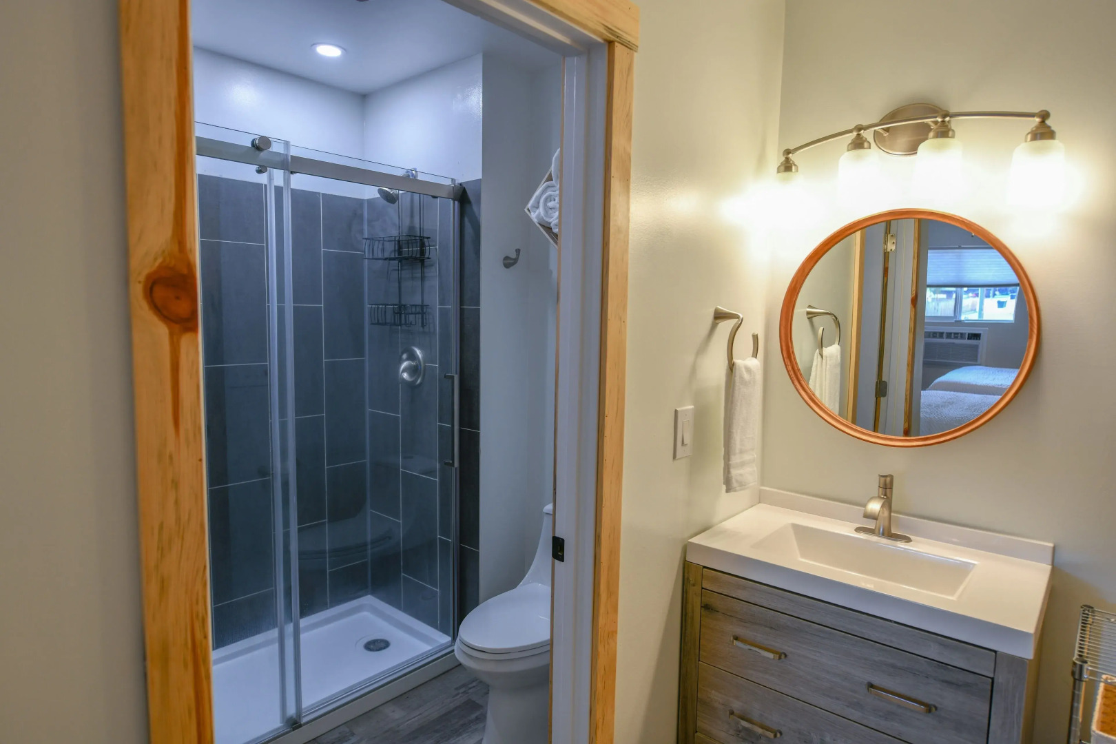 The Darmont Hotel and Suites