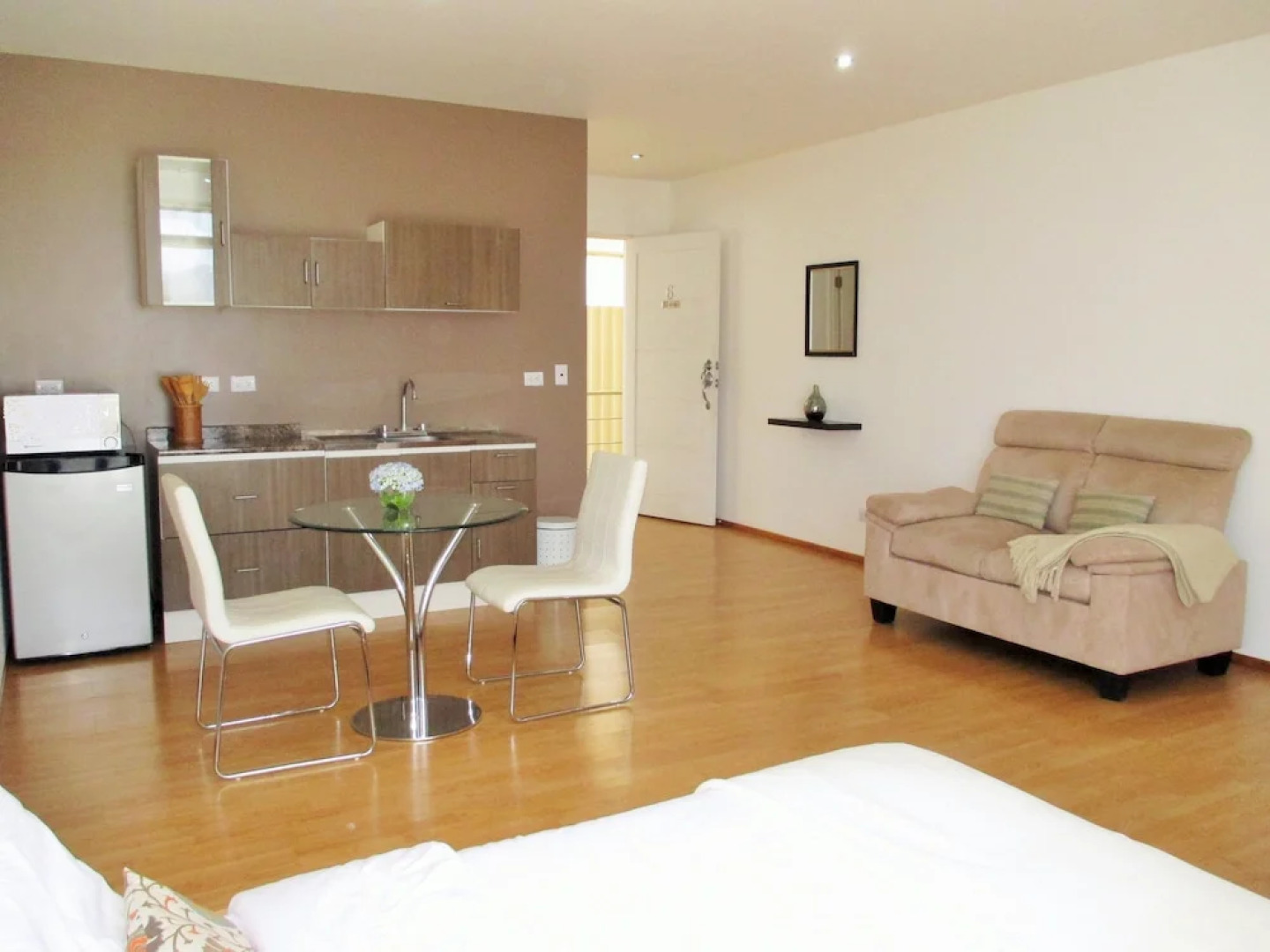 Cedar Cats Apartments