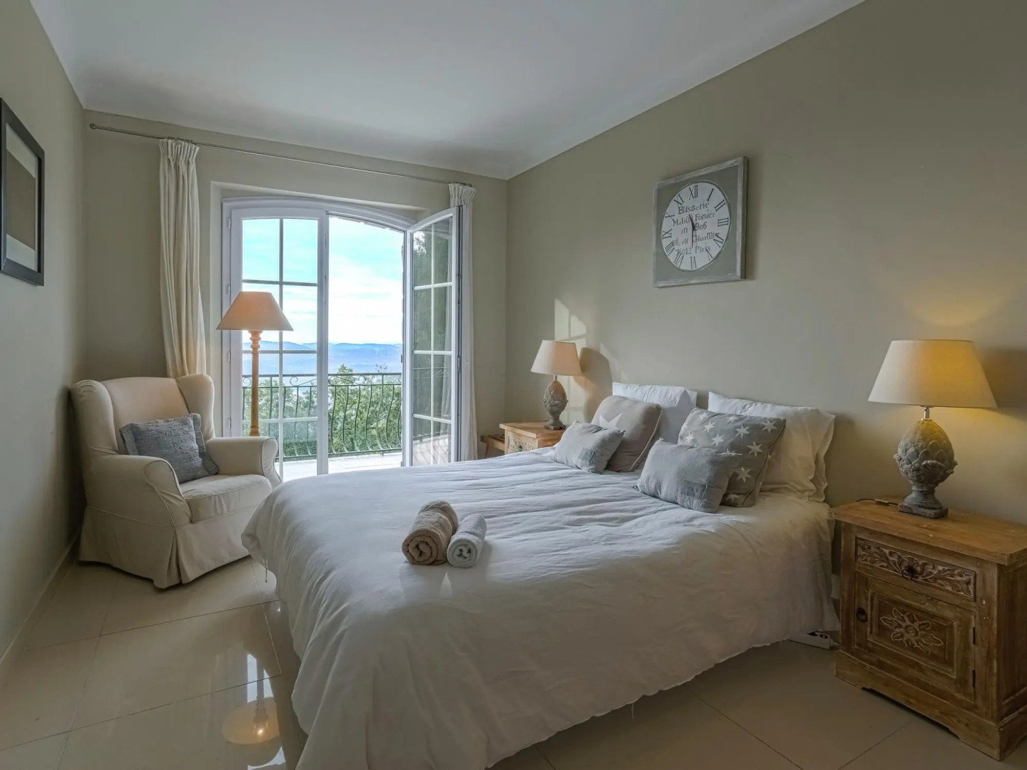 Mountain Villa With Panoramic Sea Views and Pool in Grasse