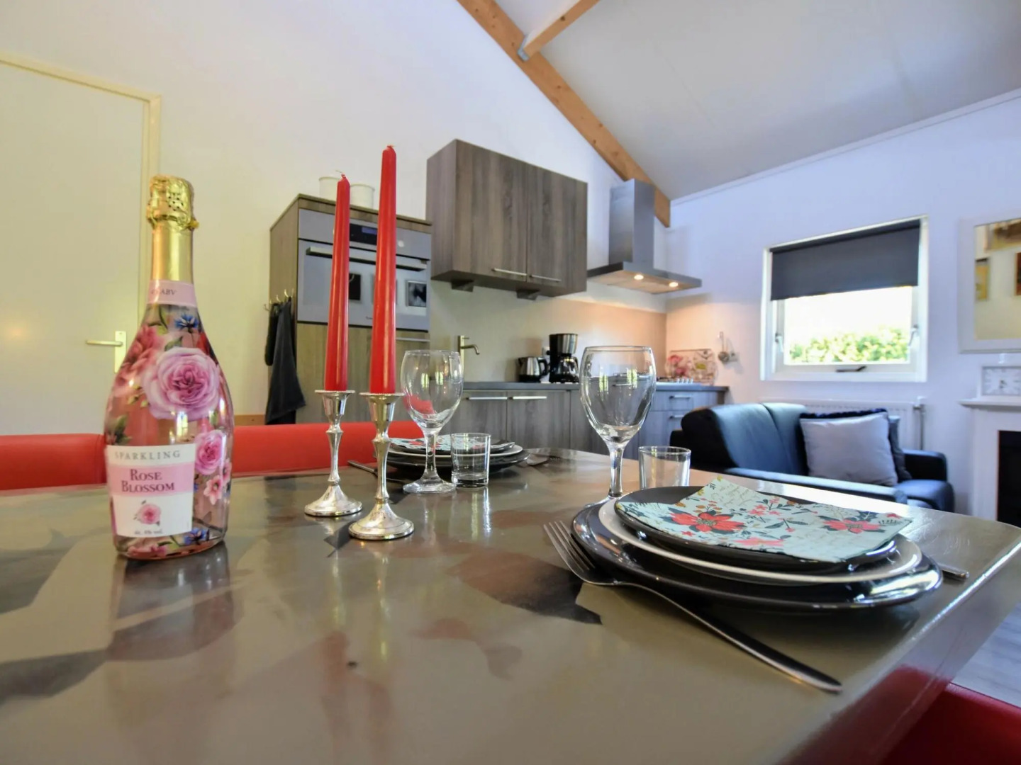 Alluring holiday home in Eerbeek with large garden