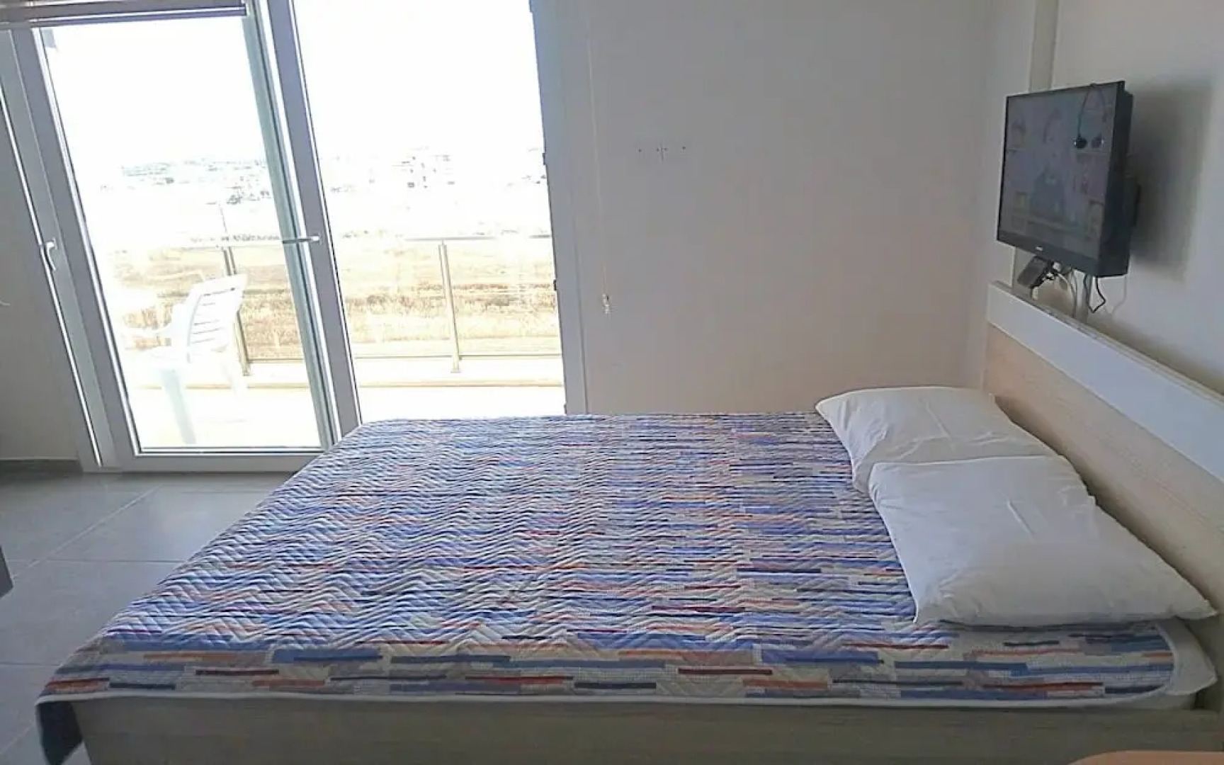 Studio Apartment at Longbeach