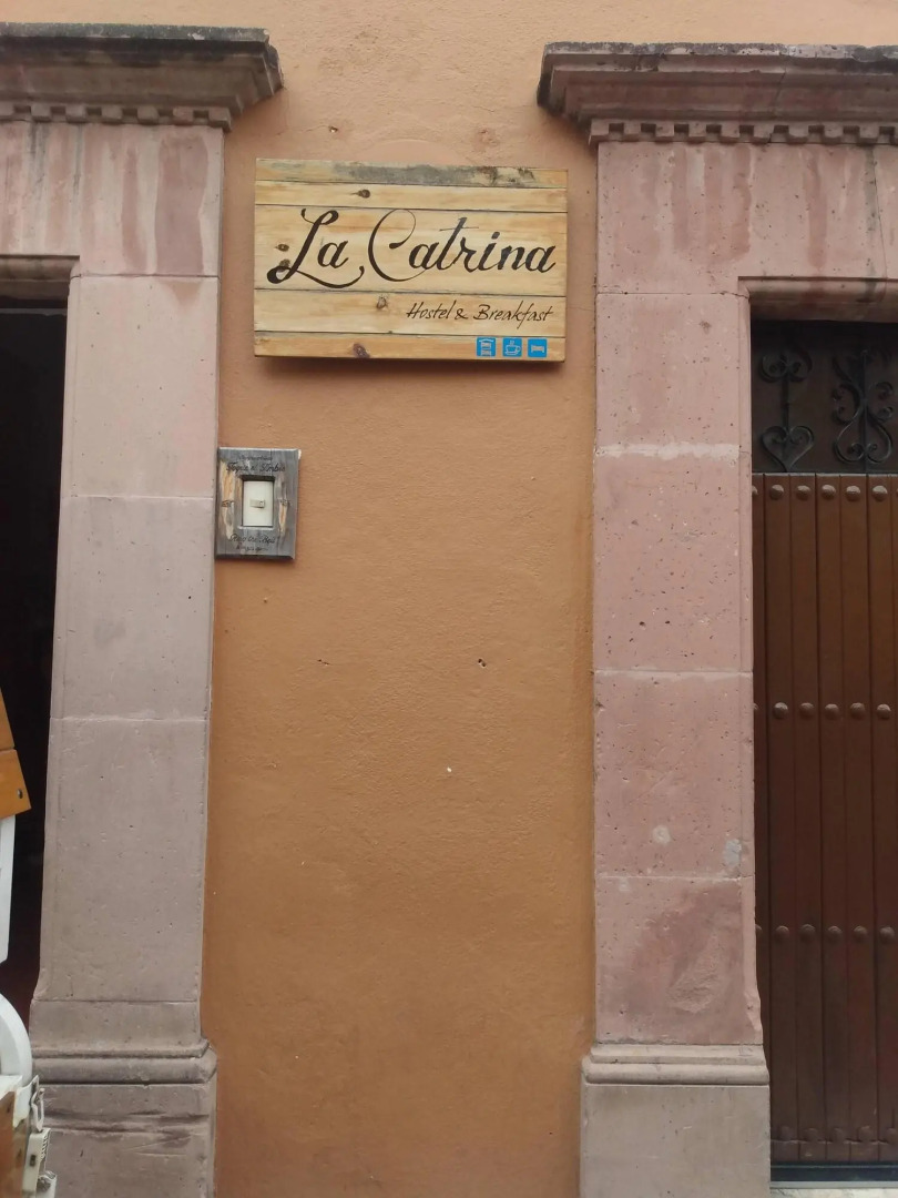 La Catrina Hostel and Breakfast
