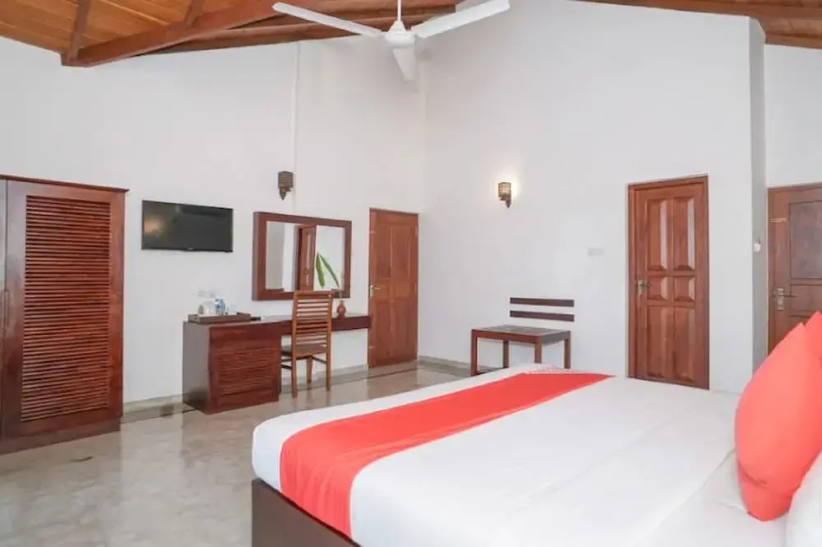 OYO 524 Peacock Villa