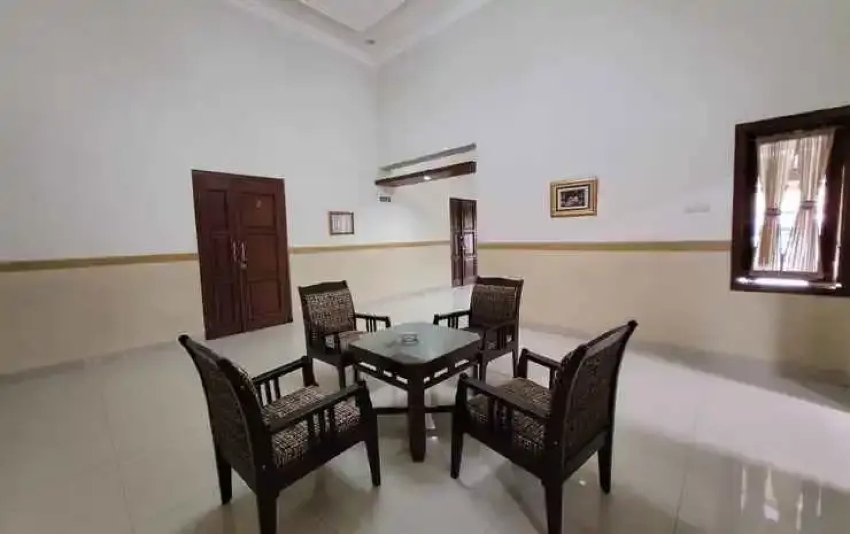 Ndalem Katong Guest House Ponorogo