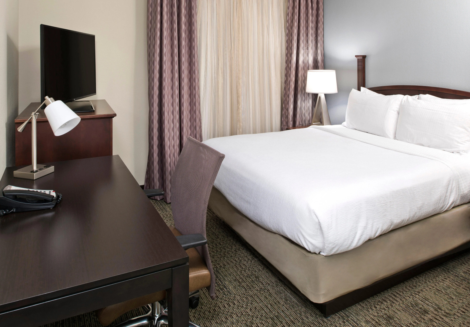 Staybridge Suites Charlotte Ballantyne by IHG