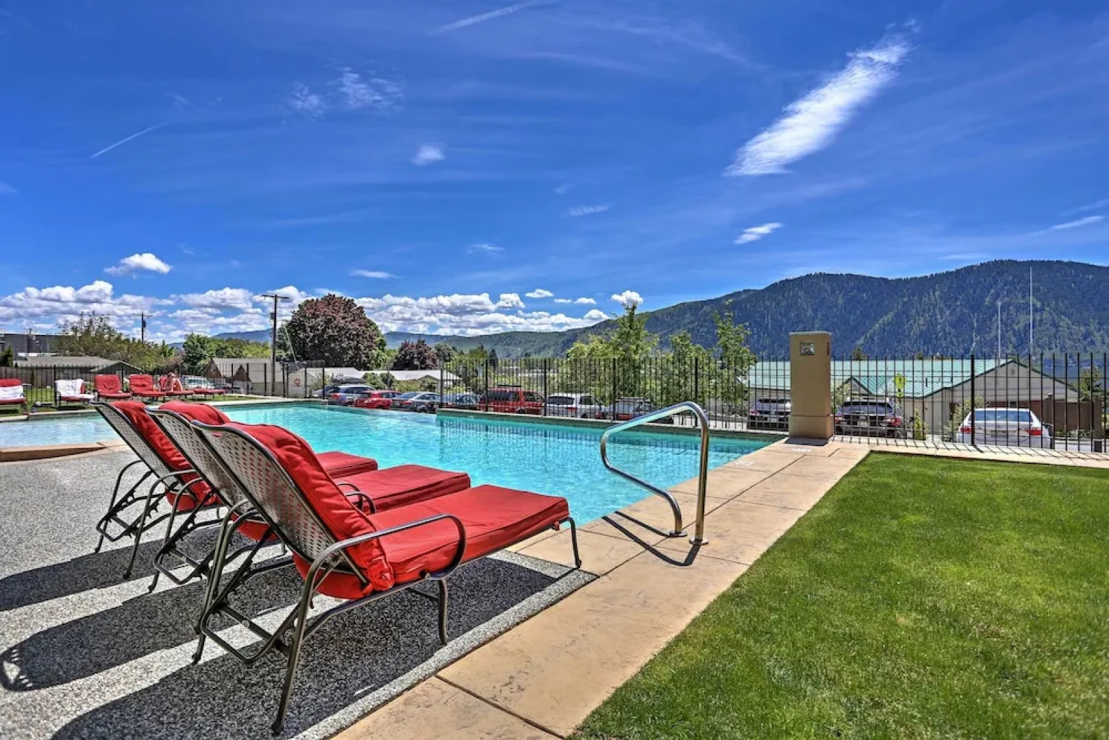 Marvelous Manson Condo, Steps to Lake Chelan Beach
