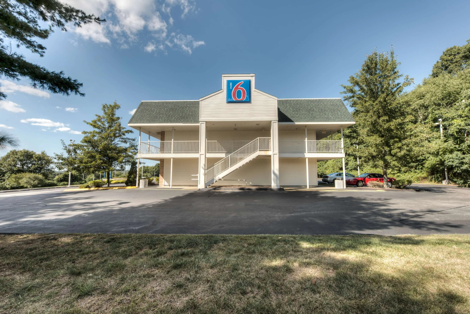 Motel 6 Niantic, CT - New London