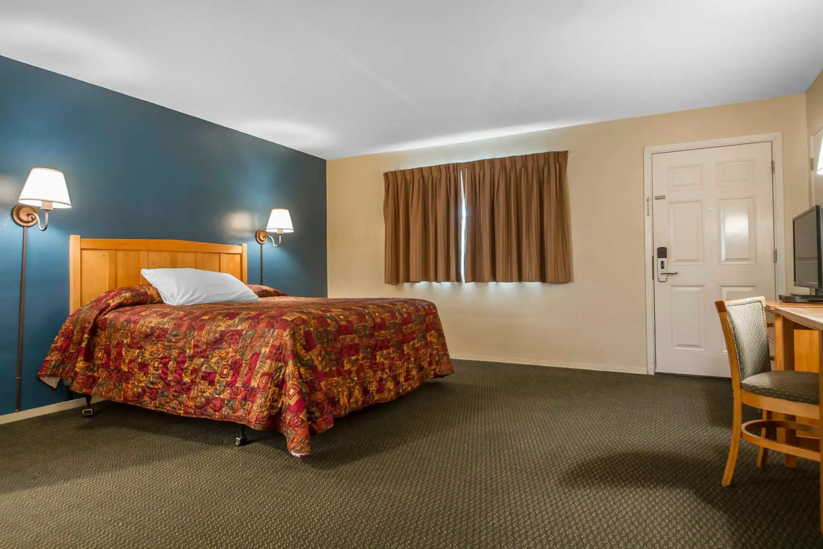 Skylark Shores Resort