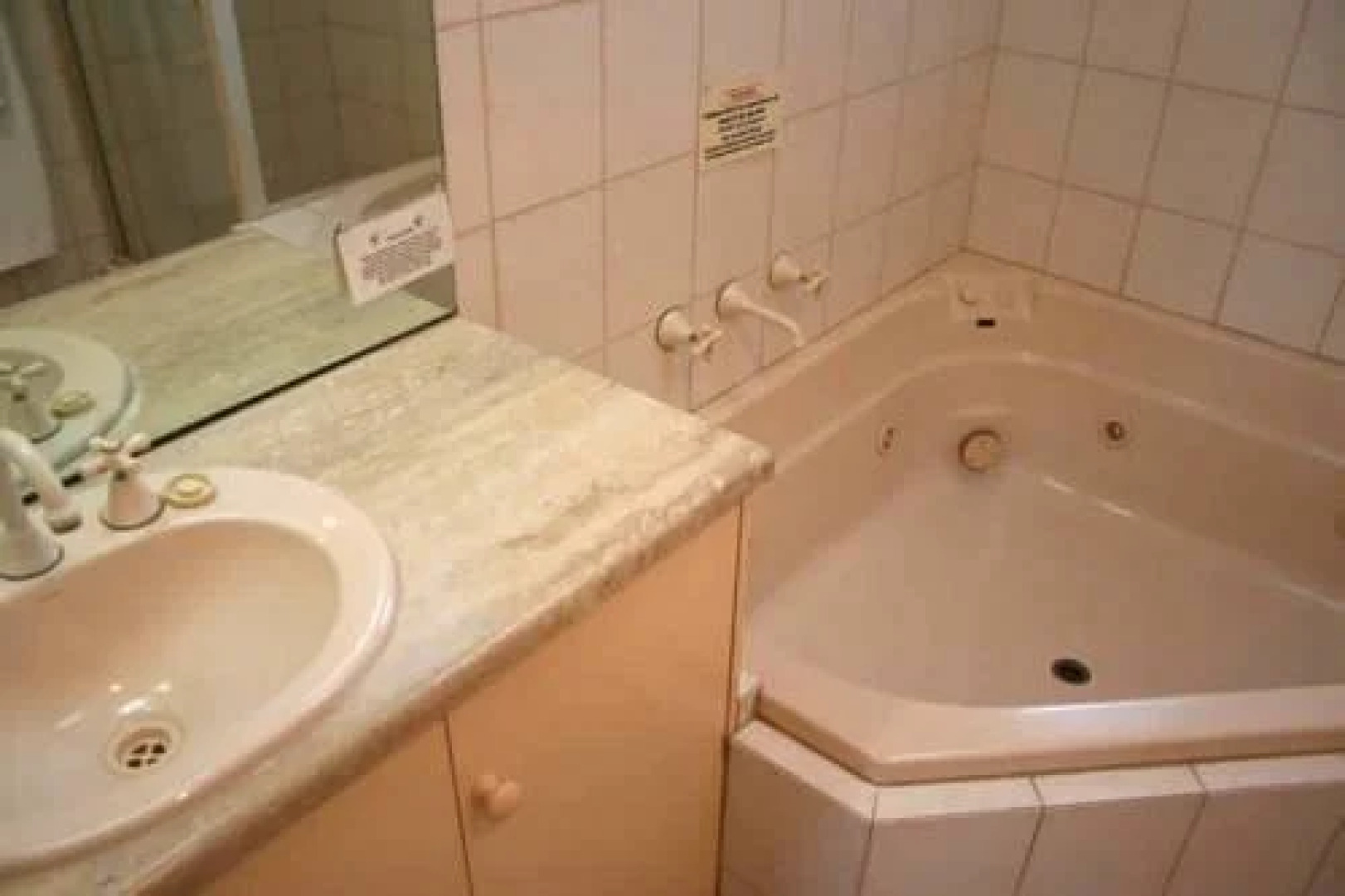 One Paddock Currency Creek Winery Villas