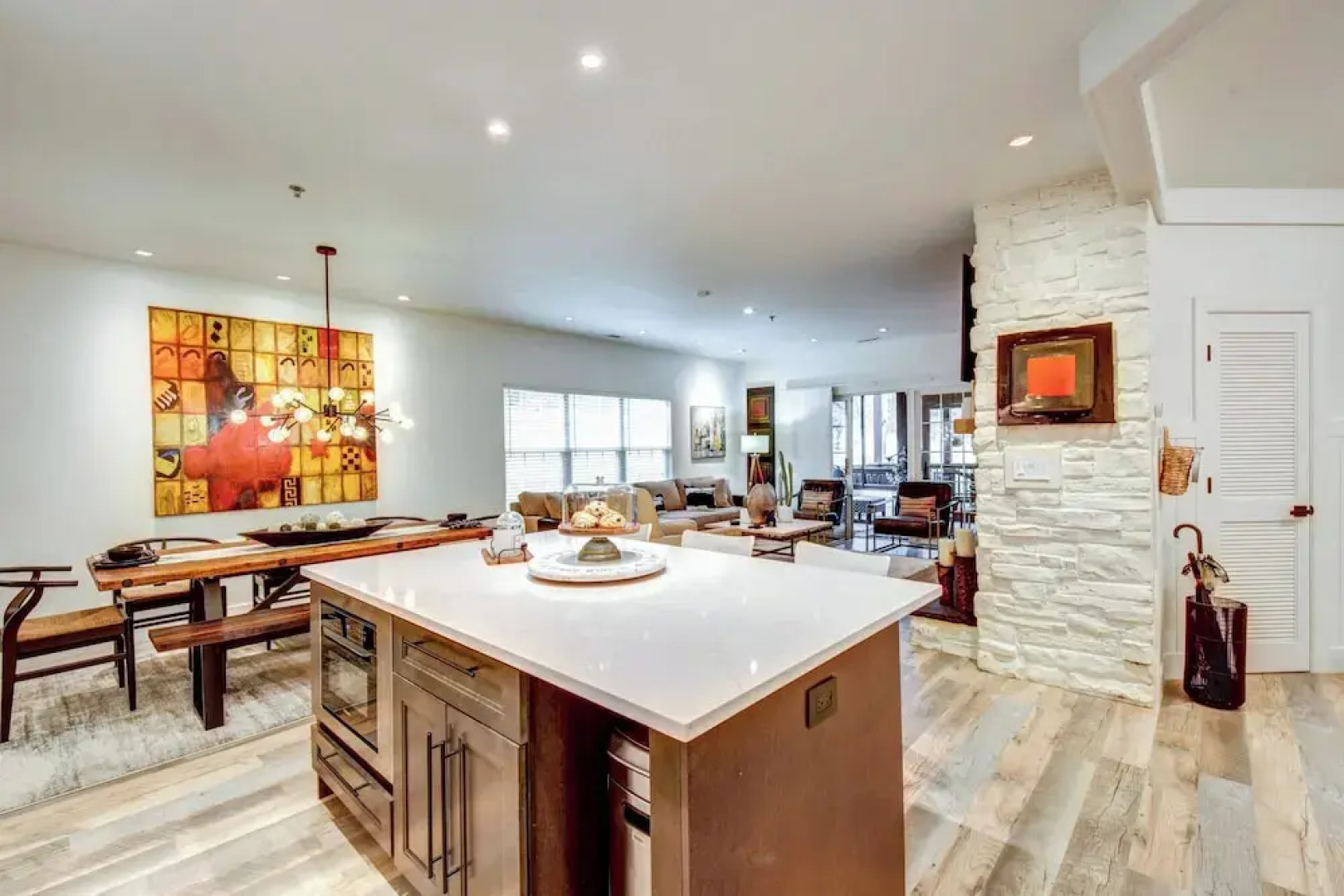 Modern Condo + Golf Course View, Near Hiking!