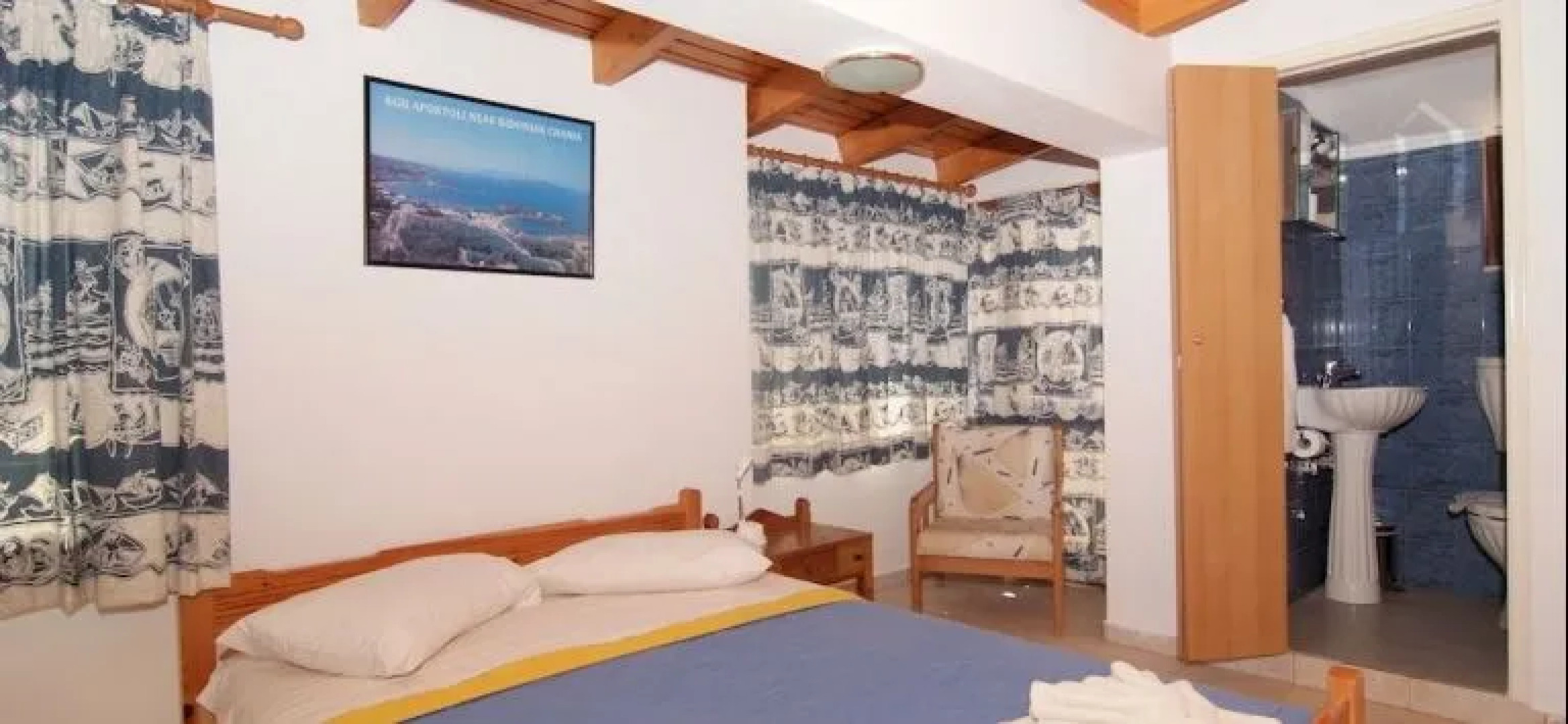 Karavanos Apartments