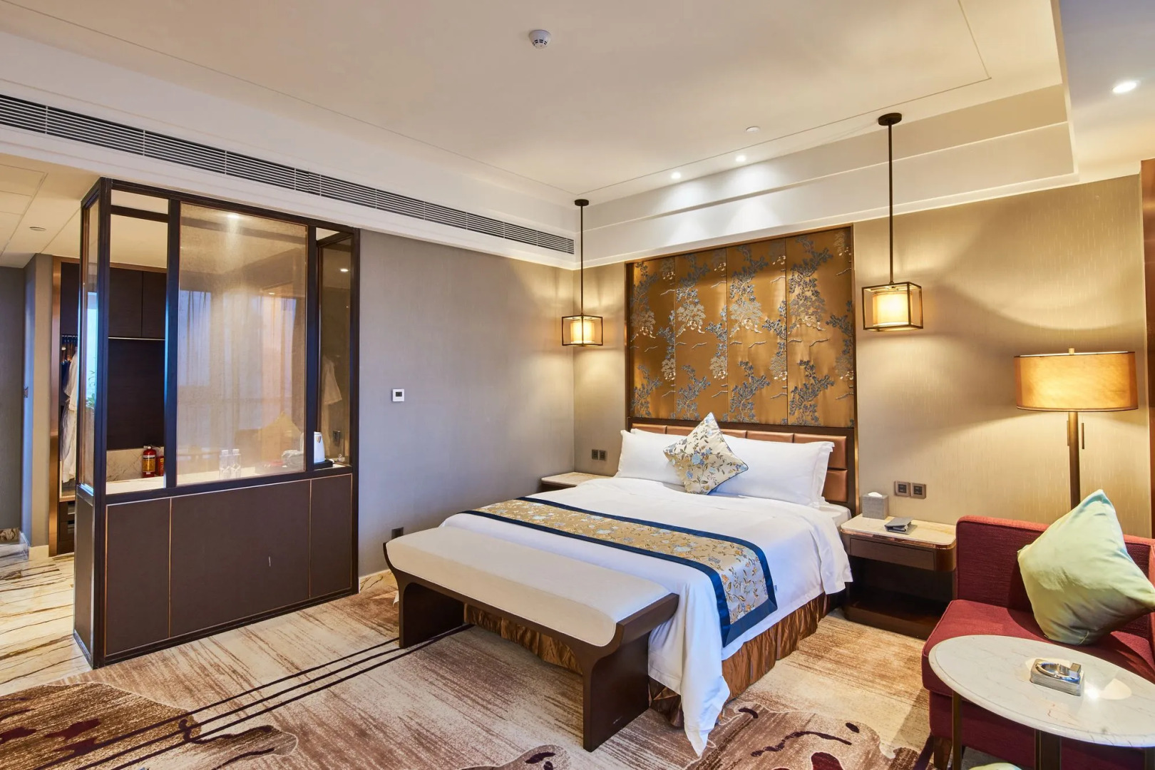 Huayu Landmark Hotel