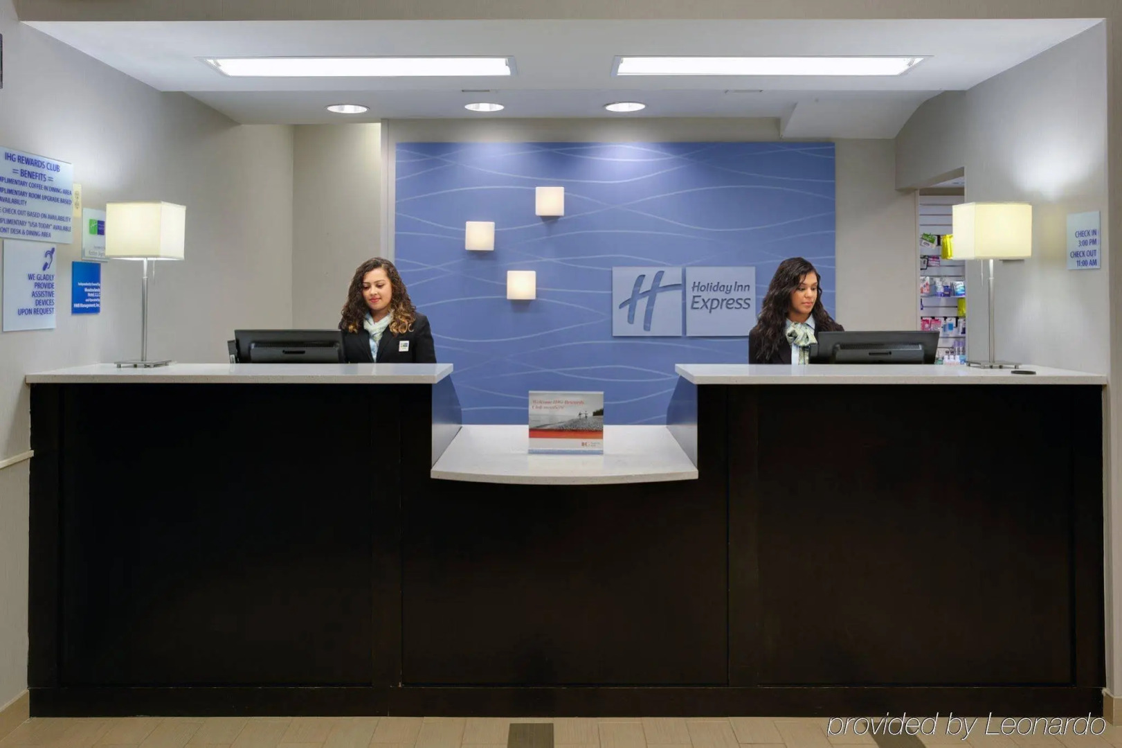 Holiday Inn Express Hotel & Suites Meadowlands Area by IHG