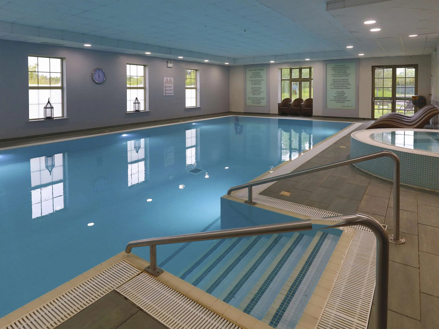 Отель The Cambridge Belfry