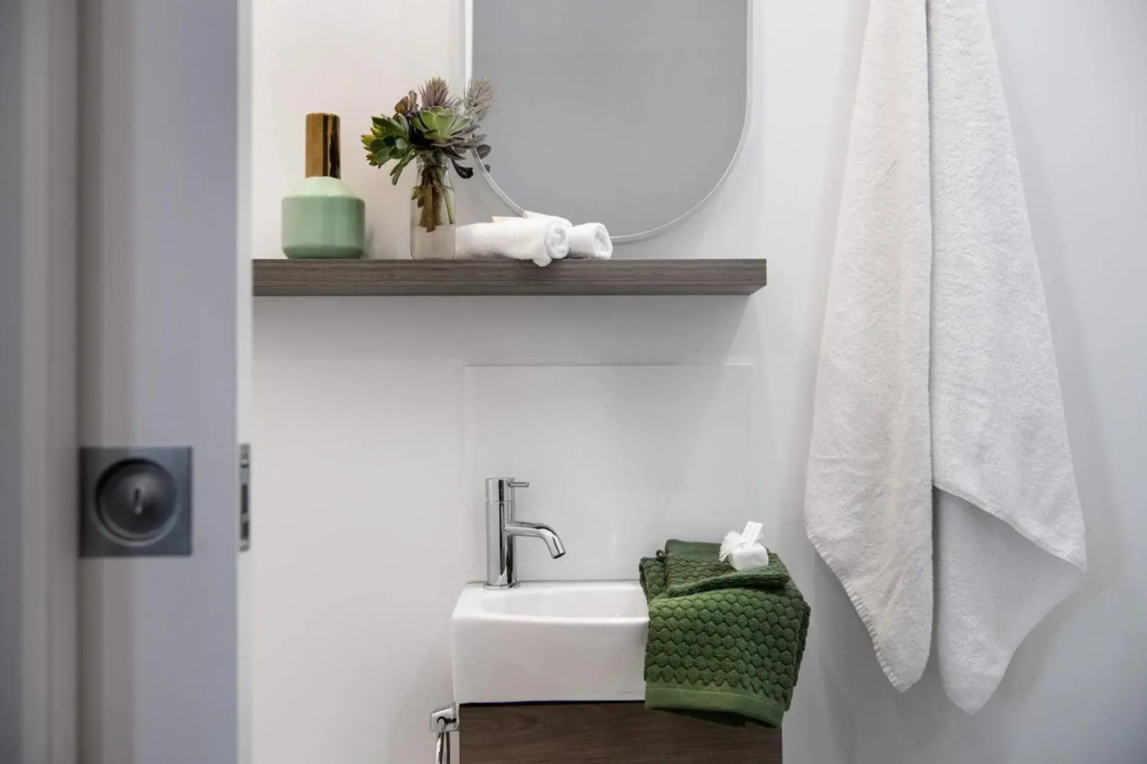 Brandy Hot Forest Retreat