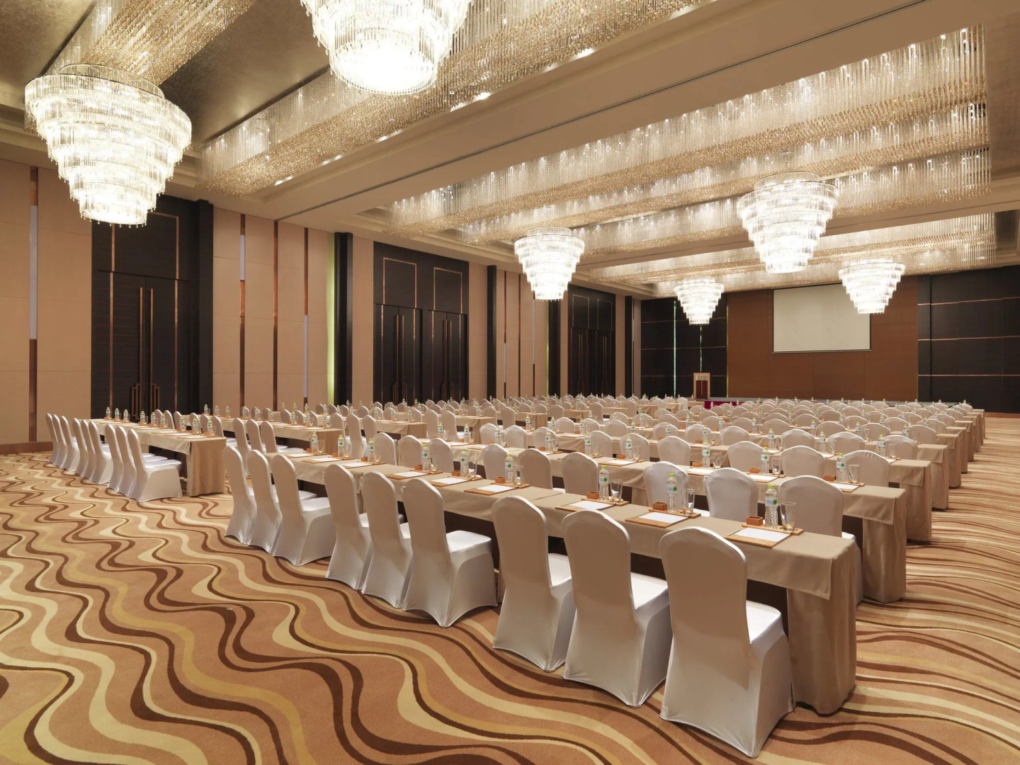 The QUBE Hotel Yangzhou